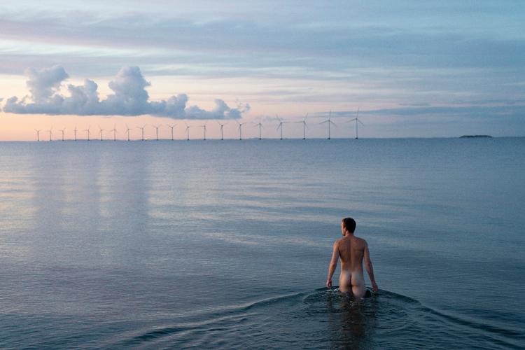 Få lidt Capri-feeling ved Amager Strand, og hop på hovedet i vandet. Foto: Andreas Merrald/POLFOTO