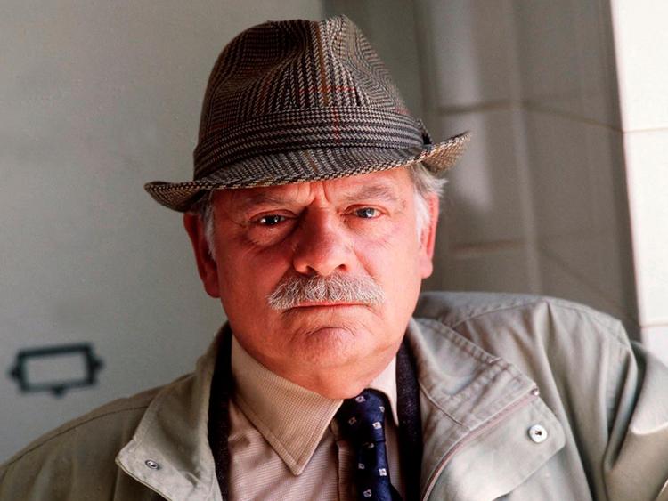 Lidt bister er man vel altid, når folk insisterer på at slå hinanden ihjel, så det går ud over andre menneskers frokostpause.  Foto: TV 2 Charlie