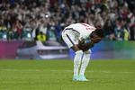 Marcus Rashford ærgrer sig, efter at have brændt sit straffespark.  Foto: Frank Augstein/Ritzau Scanpix