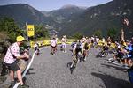 Jonas Vingegaard forsøgte et par gange at udfordre indehaveren af den gule førertrøje, Tadej Pogacar, på vej op mod Tourens højeste punkt, Port d'Envalira, 2.408 m over havets overflade, men sloveneren formåede at svare igen.
 Foto: Anne-christine Poujoulat/Ritzau Scanpix