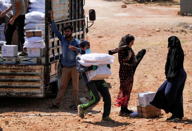 Nødhjælp til den syriske Idlib-provins. FN har godkendt hjælp direkte fra Tyrkiet. I andre provinser kontrollerer Assad-diktaturet, hvem der skal have hjælp.
 Foto: Khalil Ashawi/Ritzau Scanpix