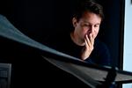 Producer Kasper Dissing portrætteret før han tager til Filmfestivalen i Cannes, hos Zentropa i Filmbyen i Hvidovre fredag den 2. juli 2021. Kasper Dissing er udnævnt til en af de producere, filmfestivalen mener, man skal holde øje med. Han har produceret "Druk" og er i gang med Thomas Vinterbergs tv-serie for TV2..  Foto: Philip Davali/Ritzau Scanpix
