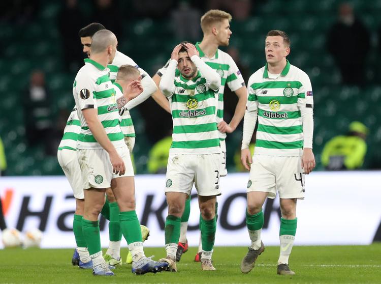 På Celtic Park 27. februar sidste år var hjemmeholdets spillere dybt frustrerede, for mødet med FC København i Europa League sluttede med en lussing på 1-3. Foto: Russell Cheyne/Ritzau Scanpix