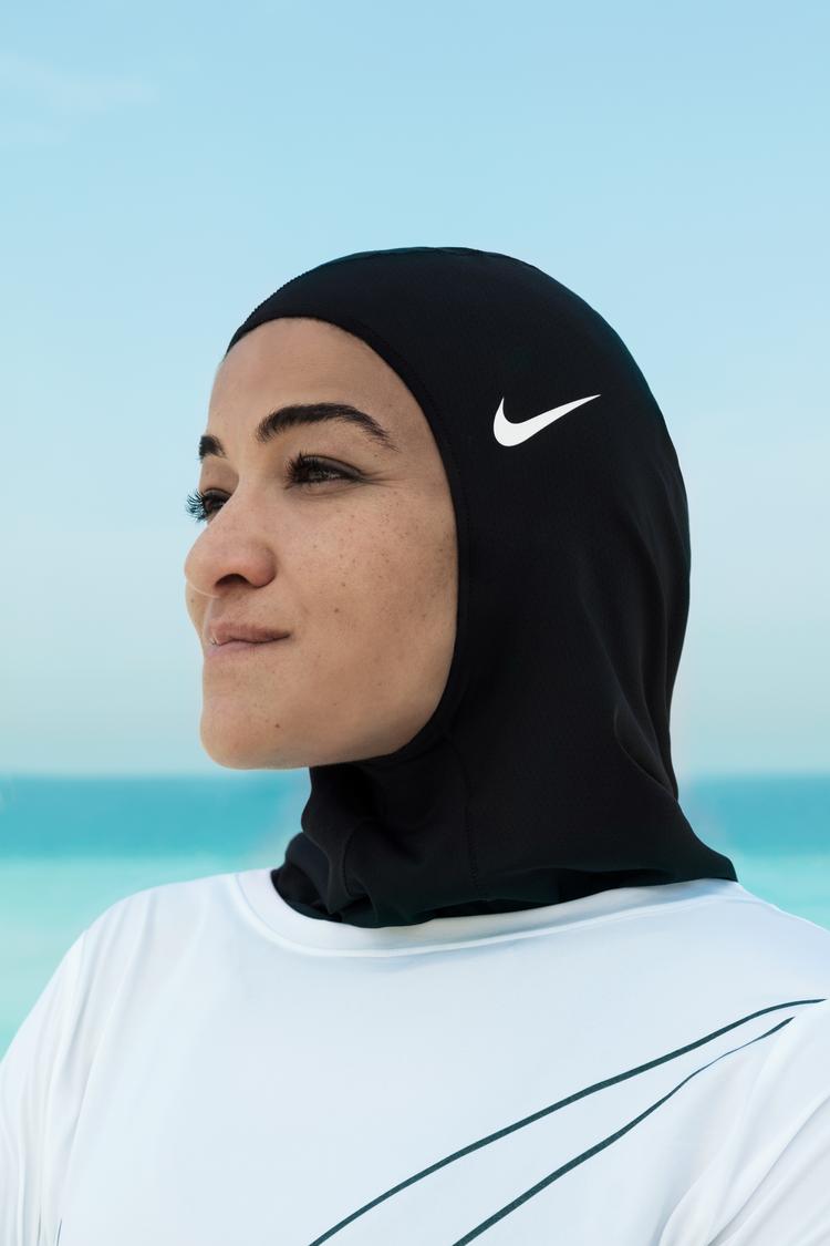 Multinationale virksomheder som Nike er nu gået ind i fabrikationen af hijab. I Belgien giver det muslimske slør nu igen anledning til debat. Foto: Vivienne Balla