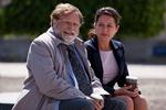 Sidse Babett Knudsen, her med Lars Knutzon, spillede landets første kvindelige statsminister i Adam Prices serie 'Borgen', der i virkeligheden handlede om middelklassens problemer på hjemmefronten.  Foto: Mike Kollöffel/DR