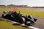 Lewis Hamilton var involveret i uheldet på første omgang, men kom i mål som vinder. Foto: Andrew Couldridge/Ritzau Scanpix