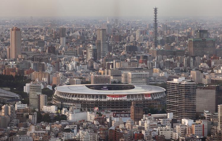 Det olympiske stadion i Tokyo har en facade af træ, som er  inspireret af verdens ældste træbygning, Horyuji-templet i Nara.
 Foto: Kai Pfaffenbach/Ritzau Scanpix
