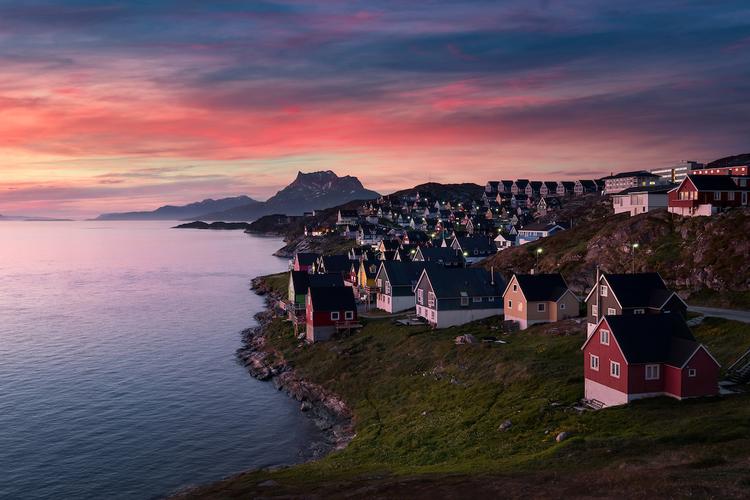 Smuk udsigt over den grønlandske hovedstad, der i de kommende år kan håbe på flere turister end normalt. Foto: Elia Locardi 
