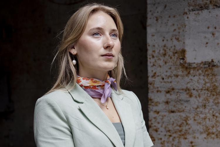 Sara Vardar står efter tre år frem og fortæller, om det hun blev udsat for fra en, hun troede, var hendes ven. Foto: Valdemar Ren