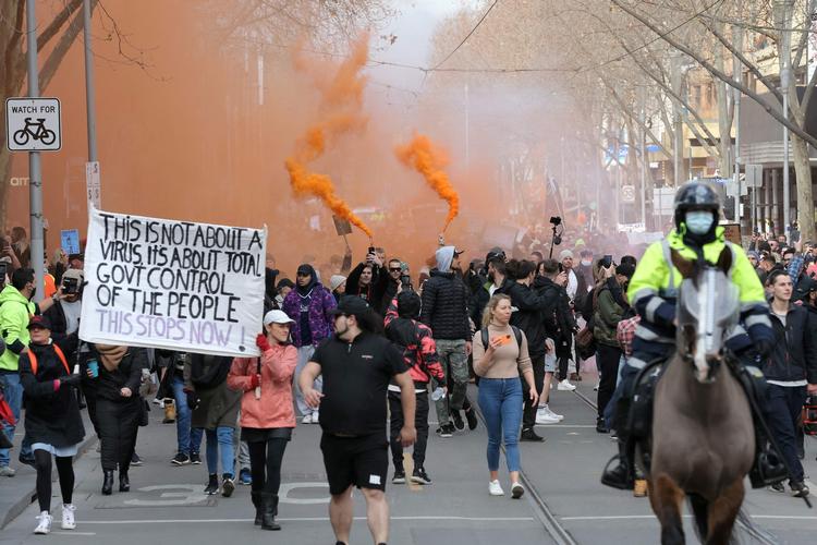 Tusinde australiere demonstrerede den 24. juli over landets nedlukninger.  Foto: Con Chronis/Ritzau Scanpix