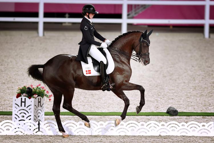 Carina Cassøe Krüth på Heline's Danciera forbedrede sig i finalen, men det rakte ikke til bronze for det danske hold.   Foto: Jens Dresling/POLFOTO