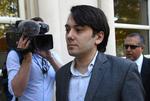 Den forhadte og fængslede medicinaldirektør, Martin Shkreli, der blev kendt for at hæve priserne på livsvigtig medicin med mere end 5.000 procent, købte i 2015 et enestående Wu-Tang Clan-album. Da han senere blev dømt for svindel, beslaglagde myndighederne albummet og har nu solgt det for at betale svindlerens gæld.  Foto: Timothy A. Clary/Ritzau Scanpix
