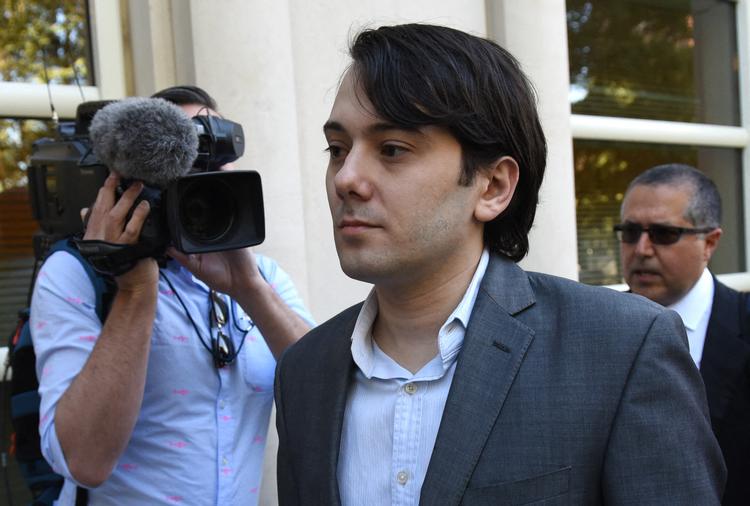 Den forhadte og fængslede medicinaldirektør, Martin Shkreli, der blev kendt for at hæve priserne på livsvigtig medicin med mere end 5.000 procent, købte i 2015 et enestående Wu-Tang Clan-album. Da han senere blev dømt for svindel, beslaglagde myndighederne albummet og har nu solgt det for at betale svindlerens gæld.  Foto: Timothy A. Clary/Ritzau Scanpix