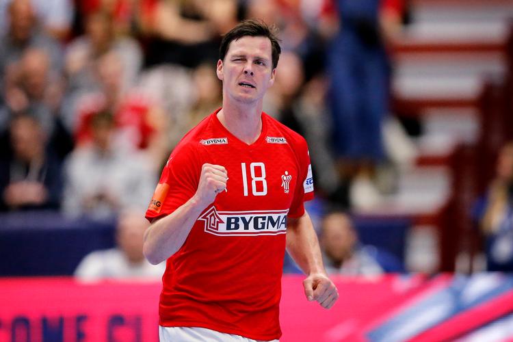 Hans Lindberg jubler efter endnu en scoring. Her ved EM i håndbold i Malmø Arena.  Foto: Jens Dresling/POLFOTO