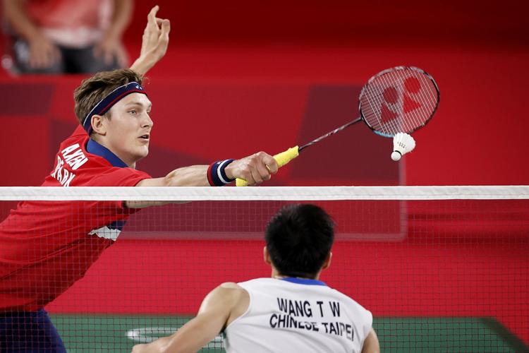 Viktor Axelsen var suveræn i OL-ottendedelsfinalen mod taiwanesiske Wang Tzu-wei og vandt 21-16, 21-14. Foto: Jens Dresling/POLFOTO