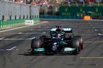 Lewis Hamilton starter søndag i pole position ved det ungarske grandprix. Det kan medføre et meget flot jubilæum. Foto: David W Cerny/Ritzau Scanpix