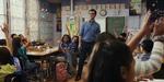 Josh Corman er en nogle og tredive-årig mand, der bor i L.A. og arbejder som 5. klasses-skolelærer. Egentlig ville han være musiker, men på et tidspunkt indså han, at det ikke var en bæredygtig drøm. 