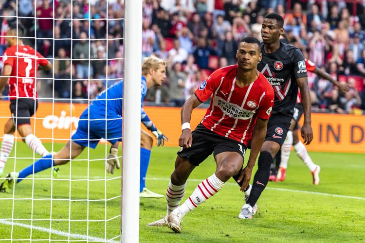 Den lynhurtige PSV-spiller Cody Gapko har scoret til 3-0 for hollænderne mod FC Midtjylland i kvalifikationskampen til Champions League tirsdag aften i Eindhoven.  Foto: via www.imago-images.de/Ritzau Scanpix