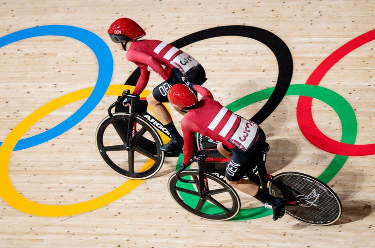 Med sølv i parløbet tog Julie Leth og Amalie Dideriksen som de første danske kvinder i cykling en OL-medalje. Foto: Tariq Mikkel Khan
