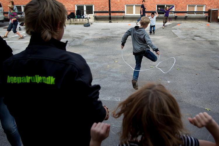 I den kommende uge slutter sommerferien for de fleste børn, og skolerne begynder igen. SF vil styrke indsatsen mod mobning. Arkivfoto

 Foto: Finn Frandsen/POLFOTO