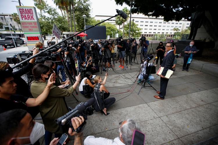 Britney Spears’ advokat, Matthew Rosengart taler til pressen efter en høring i Stanley Mosk Courthouse i Los Angeles. Foto: Mario Anzuoni/Ritzau Scanpix