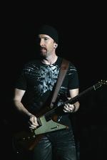 The Edge, David Howell Evans, fra U2 har skabt sin egen ekkoringende guitarlyd. Nu fylder ireren 60. Foto: Jens Dresling/POLFOTO