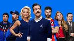 Tv-serien 'Ted Lasso' om en amerikansk footballtræner, der skal træne et engelsk fodboldhold står for hele 20 nomineringer til årets Emmy Awards og er dermed den mest nominerende sæson 1 af en komedieserie i prisens historie.  Foto: Apple TV/PR
