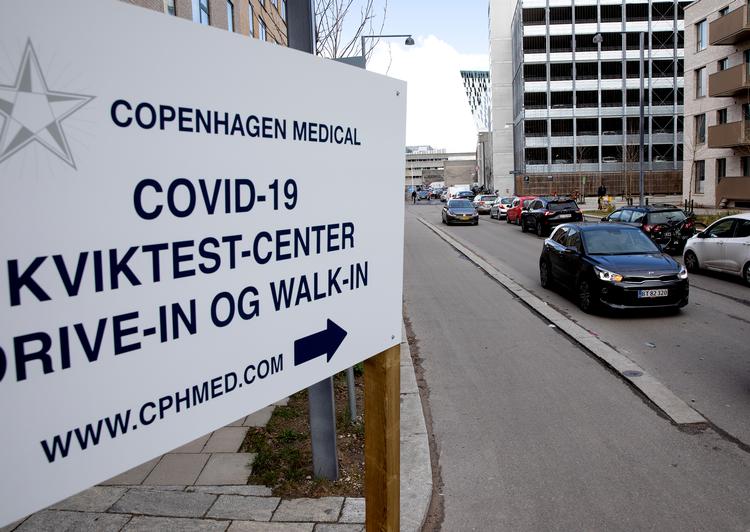 Antallet af indlagte med coronavirus stiger med 18 til 103. Det er det højeste antal siden 11. juni. Foto: Finn Frandsen/POLFOTO