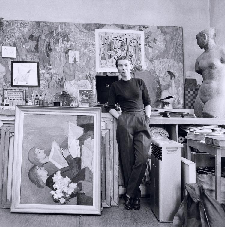 Tove Jansson i sit atelier i Helsingfors. Kæresten Tuulikki Pietilä fik et atelier i samme bygning, og via loftsgangen kunne de besøge hinanden.  Foto: ©Lehtikuva / Loppinen, Reino/LEHTIKUVA