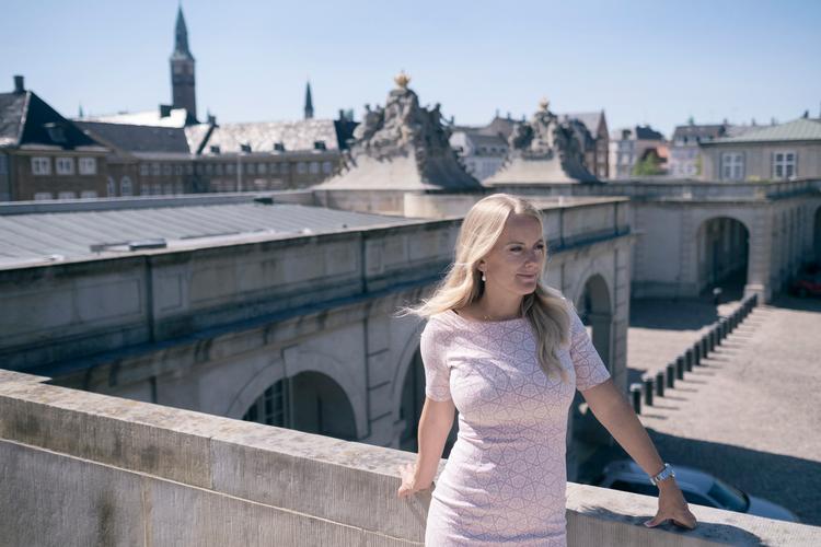 Udnytter formand for partiet Nye Borgerlige, Pernille Vermund, sin sexappeal for meget?. Det mener flere kritikere efter en featureartikel i Berlingske.  Foto: Mikkel Hørlyck/POLFOTO