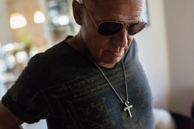 Jeg kunne se mig selv stå i en kø af angrende mænd lige bag Bob Dylan, skriver Morten Sabroe, da han besluttede sig for, at han hellere måtte anskaffe sig et coronapas mod sexovergreb. Foto: Andreas Haubjerg/POLFOTO