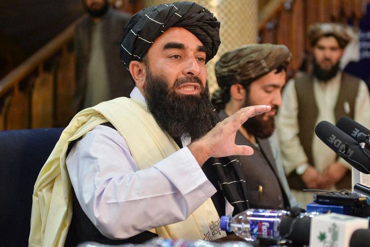 Talebans talsmand, Zabihullah Mujahid, på dagens pressemøde i Kabul.  Foto: Hoshang Hashimi/Ritzau Scanpix