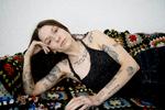26-årig Selma Judith debuterede i 2018 med singlen 'Kind of Lonely'. Nu albumdebuterer hun med et uforudsigeligt og regulært opus, hvis titel er hentet fra 'Hvem er bange for Virginia Woolf'.  Foto: Agnes Vera Kaufmann