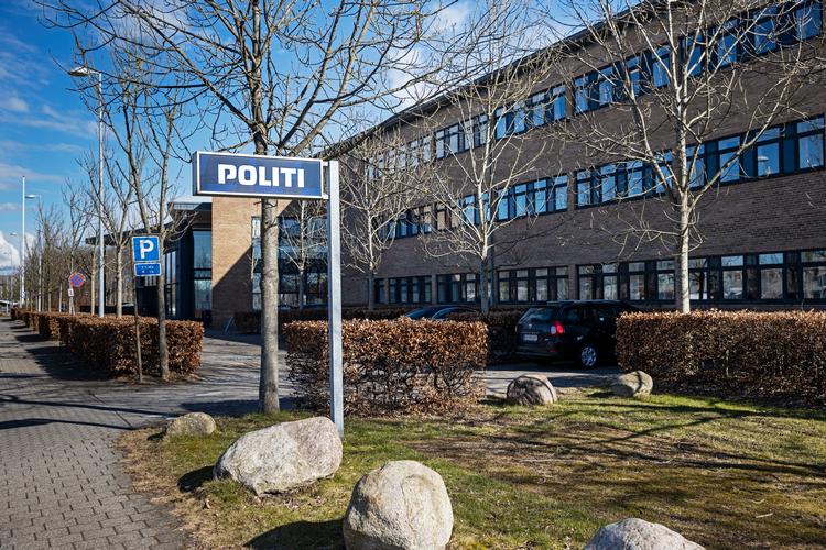 26-årig er sigtet for ulovlig deling af intime billeder. 100 bekymrede borgere har henvendt sig til politiet. Foto: Jan Sommer Frederiksen