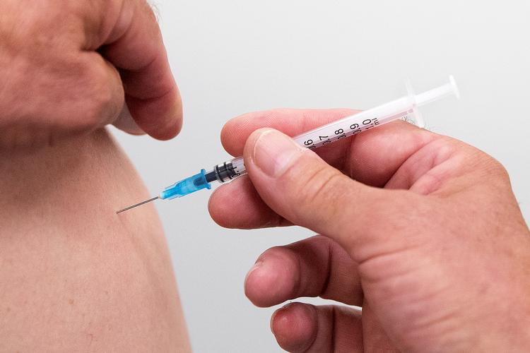  Vaccinerne fra Pfizer og Moderne giver henholdsvis 94 og 97 procent beskyttelse mod et sygdomsforløb med deltavarianten, der kræver indlæggelse på et hospital, viser beregninger fra Statens Serum Institut.    Foto: Finn Frandsen/POLFOTO