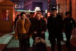 De tre hovedpersoner: Mabel, Oliver og Charles, hver især med en skæbne og en sorg i bagagen. 
 Foto: PR-foto: Disney +