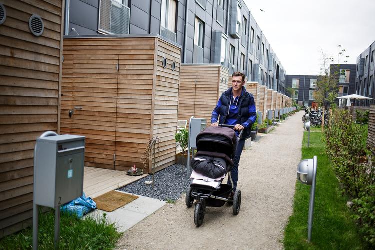 Margretheholm er et nyere beboelsesområde i København med både rækkehuse og en velvoksen boligblok, Udsigten, der er en halv kilometer lang. Kvarteret har et par tusinde beboere. Arkivfoto. Foto: Anders Rye Skjoldjensen/POLFOTO