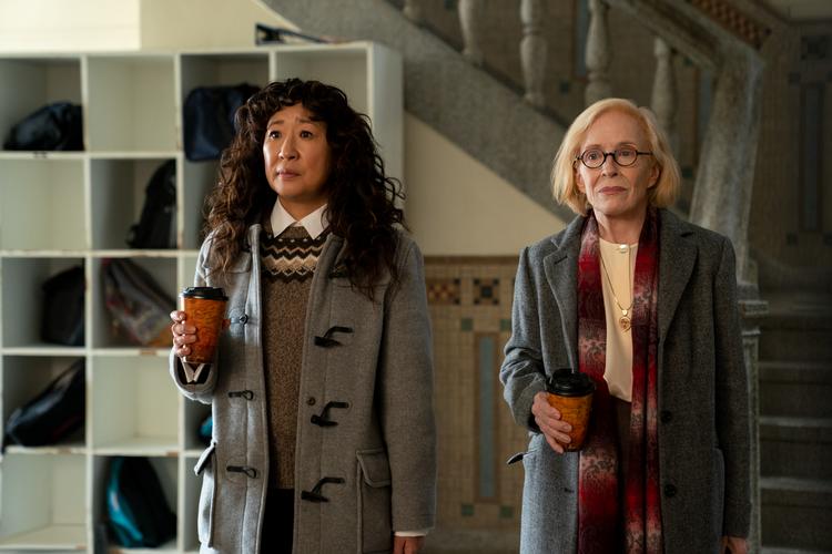 Sandra Oh og Holland Taylor spiller repræsentanter for henholdsvis den yngre og lidt ældre generation af kvindelige akademiker på et fint gammelt universitet.  Foto: PR-foto: Netflix