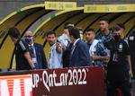 Lionel Messi og Argentinas landshold blev eskorteret ud af stadion fem minutter inde i kampen mod Brasilien. Foto: Amanda Perobelli/Ritzau Scanpix