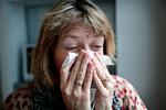 Både små og store plages af feber og hoste i disse uger. Modelfoto Jens Dresling