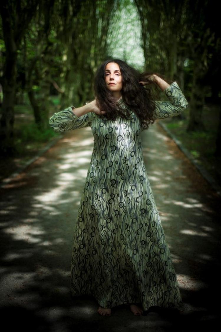 Siri Ranva Hjelm Jacobsen (f. 1980) tager udgangspunkt i myten om Dafne og Apollin til sine tre fortolkninger af Dafne-skikkelsen. Foto: Kajsa Gullberg