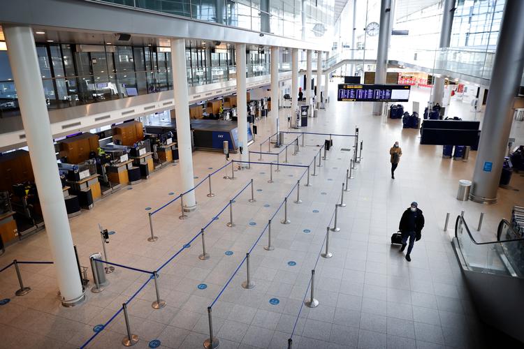 De tre største lufthavne i Danmark har under det halve antal passagerer sammenlignet med før corona. Foto: Jens Dresling/POLFOTO