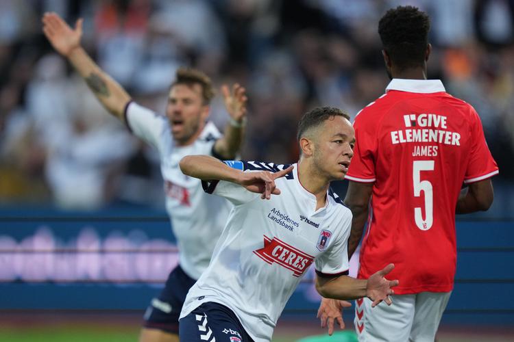 AGF's direktør Jakob Nielsen indrømmede søndag, at de havde købt Mikael Anderson til overpris i FC Midtjylland. Nyindkøbet blev dog matchvinder, da AGF fik sæsonens første sejr. Foto: Claus Fisker/Ritzau Scanpix