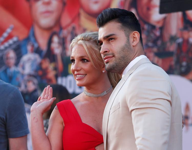 Britney Spears afslørede natten til mandag, at hun er blevet forlovet med sin kæreste, Sam Asghari. Derfor tager hun nu en pause fra sine godt 34 millioner følgere på Instagram.  Foto: Mario Anzuoni/Ritzau Scanpix