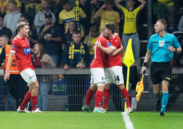 Alle Silkeborgs mål i denne sæson er scoret af danskere, det seneste i søndags af Mark Brink (th.) mod Brøndby.  Foto: Claus Bech/Ritzau Scanpix