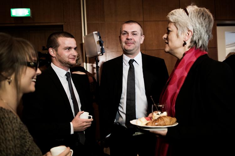 I 2012 forsøgte daværende finansminister Bjarne Corydon (S) og statsminister Helle Thorning-Schmidt (S) at overtale SF-formand Annette Vilhelmsen til at beholde daværende SF-skatteminister Thor Möger Pedersen i regeringen. De foreslog i stedet at udskifte SF's daværende udenrigsminister Villy Søvndal. Foto: Jesper Mortensen