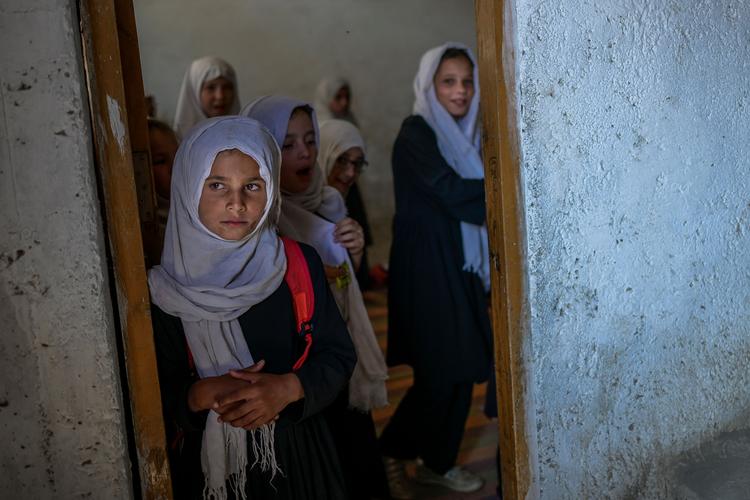 Selv inden Talebans overtagelse af magten, var Afghanistans skoler kønsopdelt.  Foto: Bulent Kilic/Ritzau Scanpix