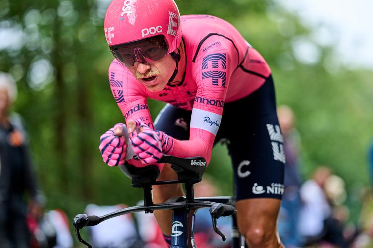 Magnus Cort får brug for sine evner på tempocyklen, når han i eftermiddag stiller til start i mixed relay ved VM.
. Foto: Claus Bonnerup/Claus Bonnerup
