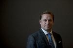 Marcus Knuth kræver svar fra udlændinge- og integrationsminister Mattias Tesfaye (S) om regeringens holdning til at give opholdstilladelse til evakuere afghanere med flere koner eller mindreårige ægtefæller. Foto: Miriam Dalsgaard