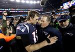 Quarterback Tom Brady (tv.) og træner Bill Belichick (th.) førte i alt New England Patriots til Super Bowl ni gange, hvoraf de seks blev vundet. Men deres forhold var lige så betændt, som det var succesfuldt. Foto: David J. Phillip/Ritzau Scanpix
